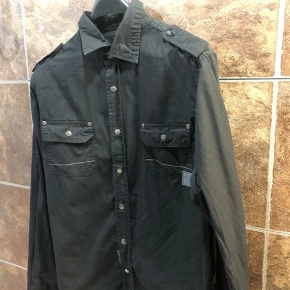 👕Urban Behaviour Button Up - Picture 1 of 6